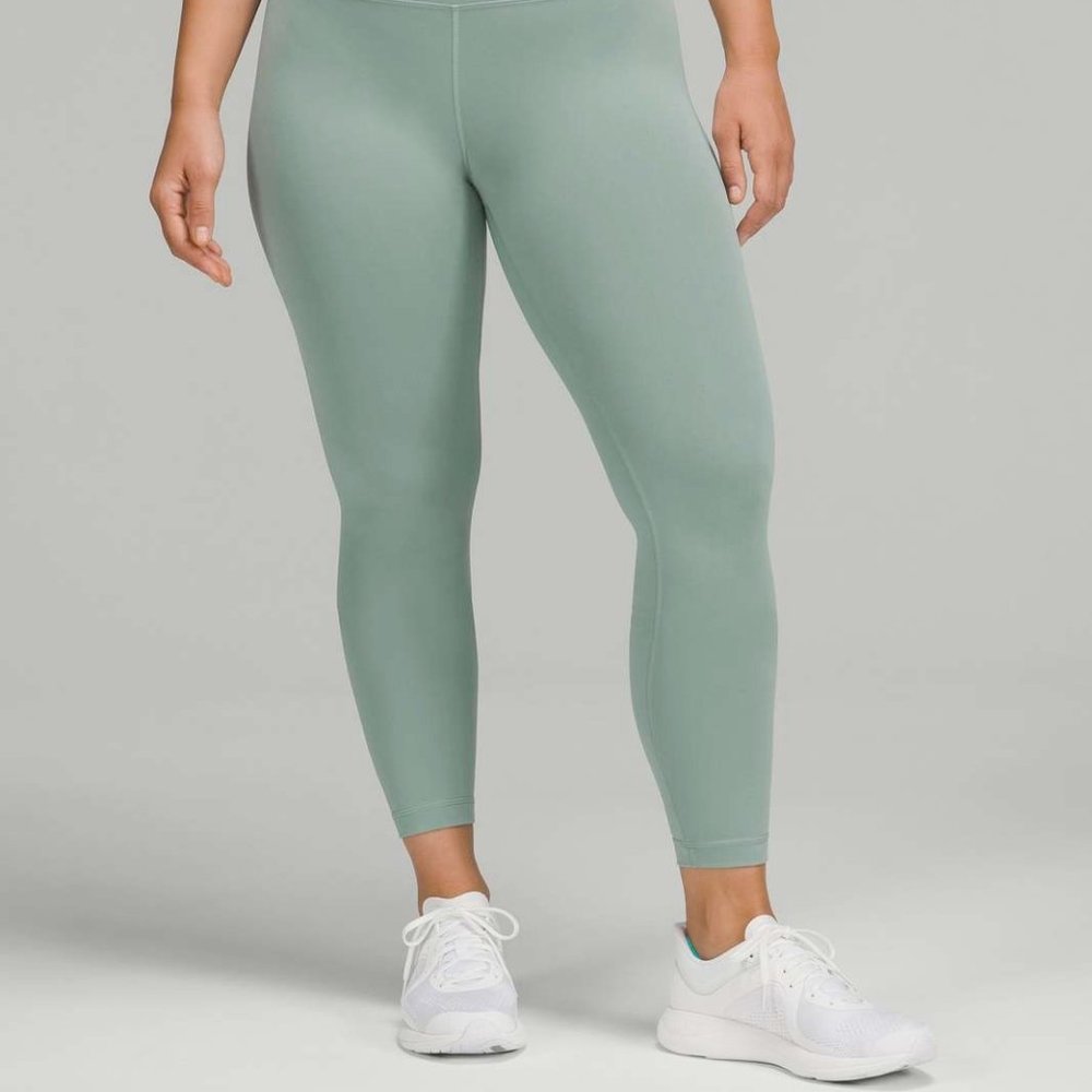 Lululemon Wunder Train Contour Tight, 25"